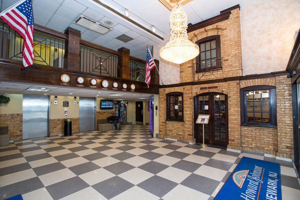 Howard Johnson Hotel By Wyndham Newark Airport Review What To Really Expect If You Stay