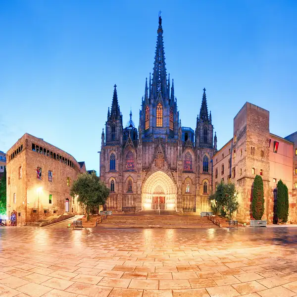 Cathedral of Barcelona, Gothic city at night