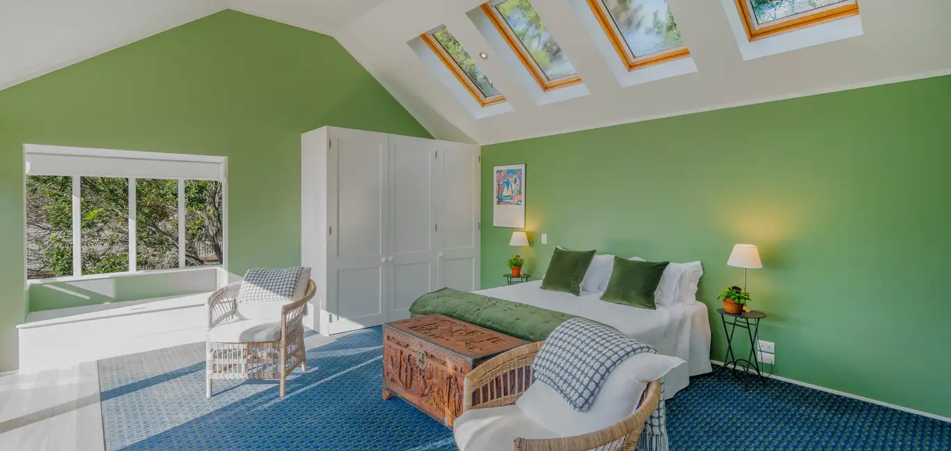 970 Lonely Bay : Purangi Suite