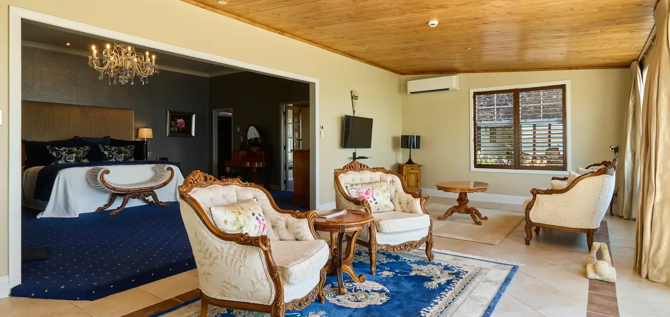 On The Point New Zealand : living space