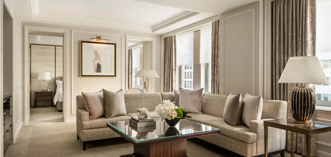 Waldorf Astoria New York : One Bedroom Suite - Living Room 