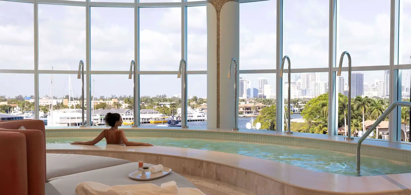 Pier Sixty Six : Pier Sixty-Six Hotel &amp; Marina - Spa