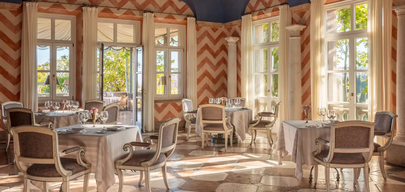 Anantara Villa Padierna Palace Resort : La Loggia Salon