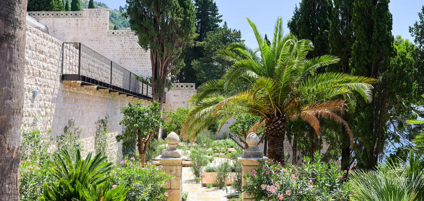 Villa Argentina : View of Hotel and Gardens 