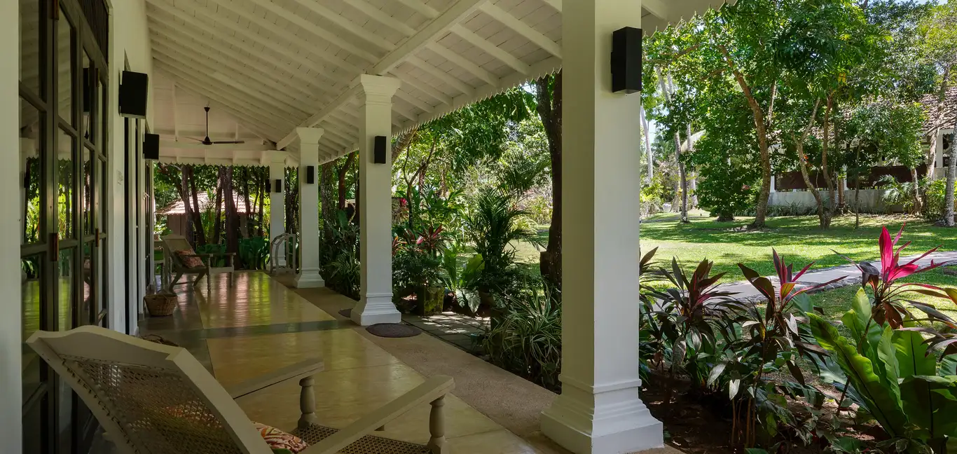 Why House : Garden Bungalow