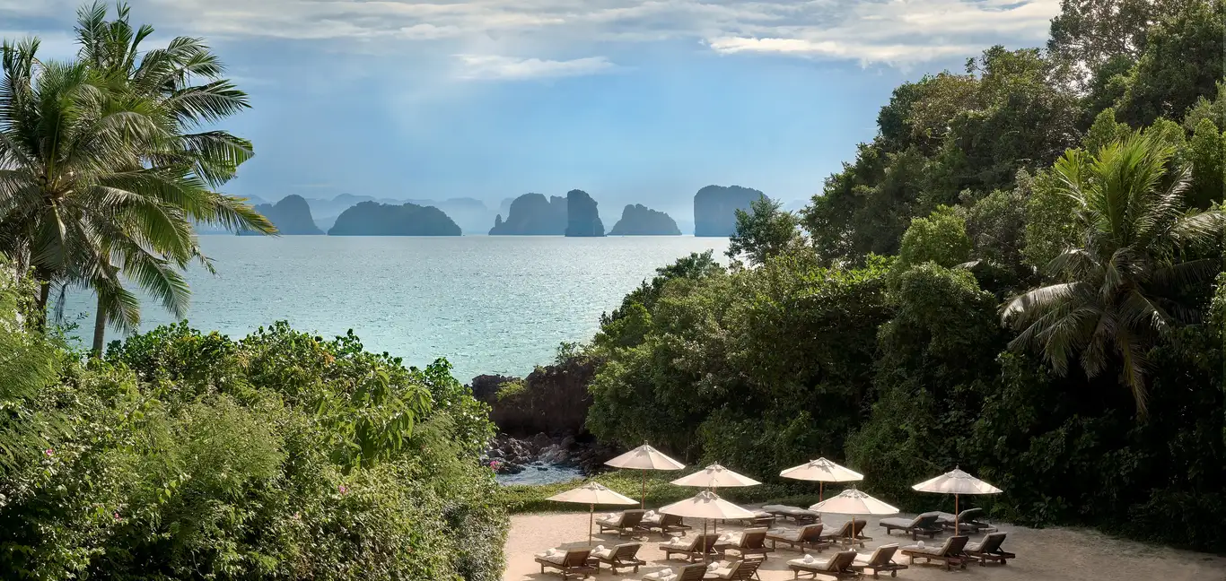Six Senses Yao Noi : Sun loungers