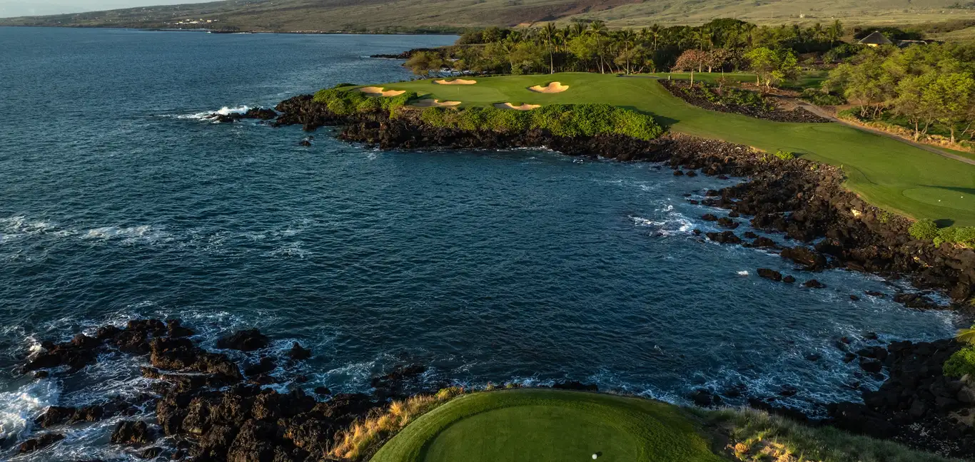 Mauna Kea Beach Hotel, Autograph Collection : Golf Course Hole 3