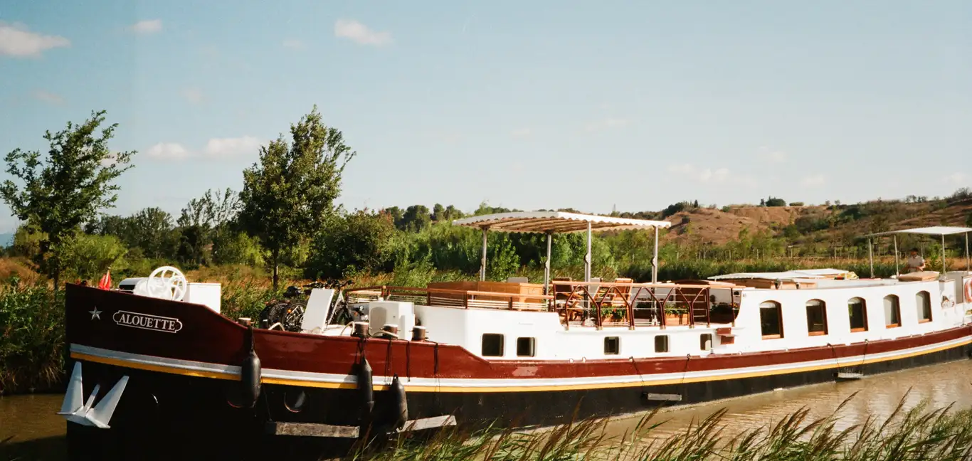 Les Bateaux Belmond : Alouette, Burgundy
