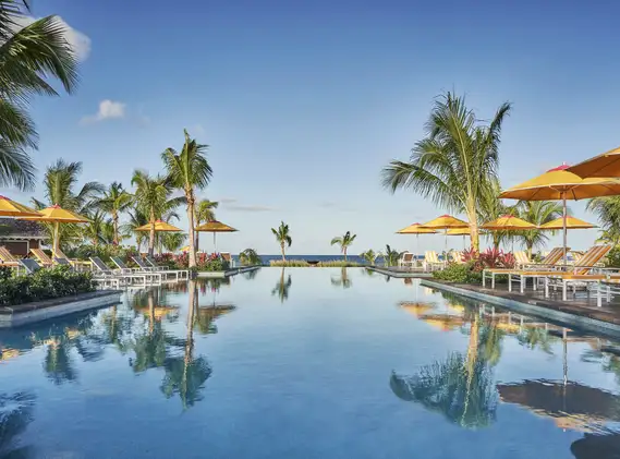 COMPLIMENTARY NIGHT OFFER