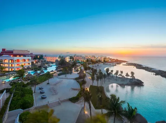 All Inclusive Family stay in Mexico