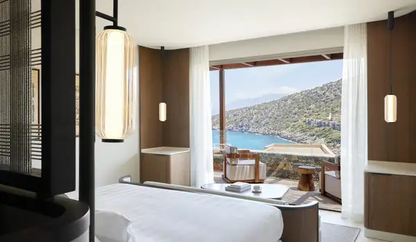 The Collection – One Bedroom Suite Sea View 