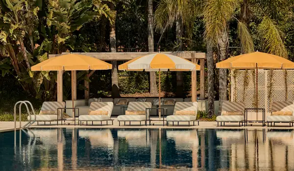 Romance at Como Le Beauvallon