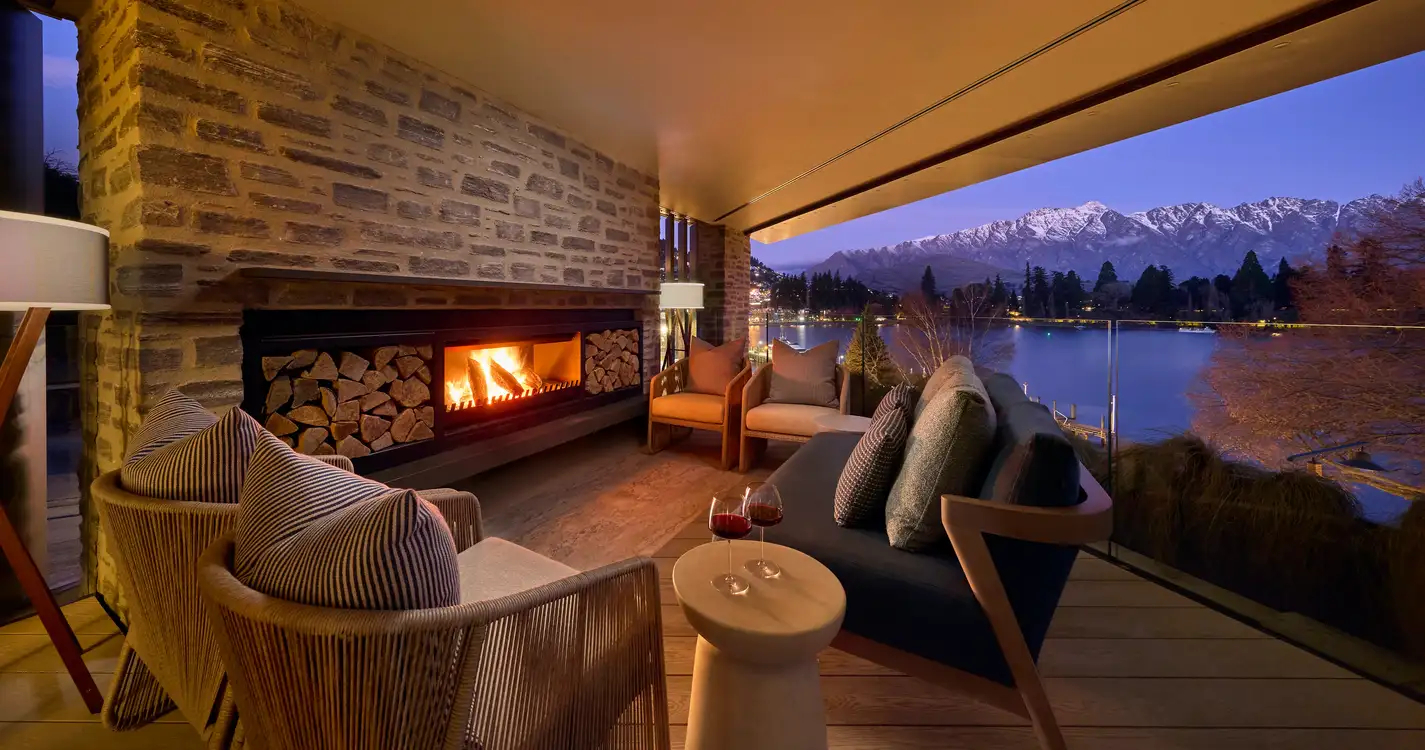 Roki Collection Queenstown : Hotel Interior and Views 