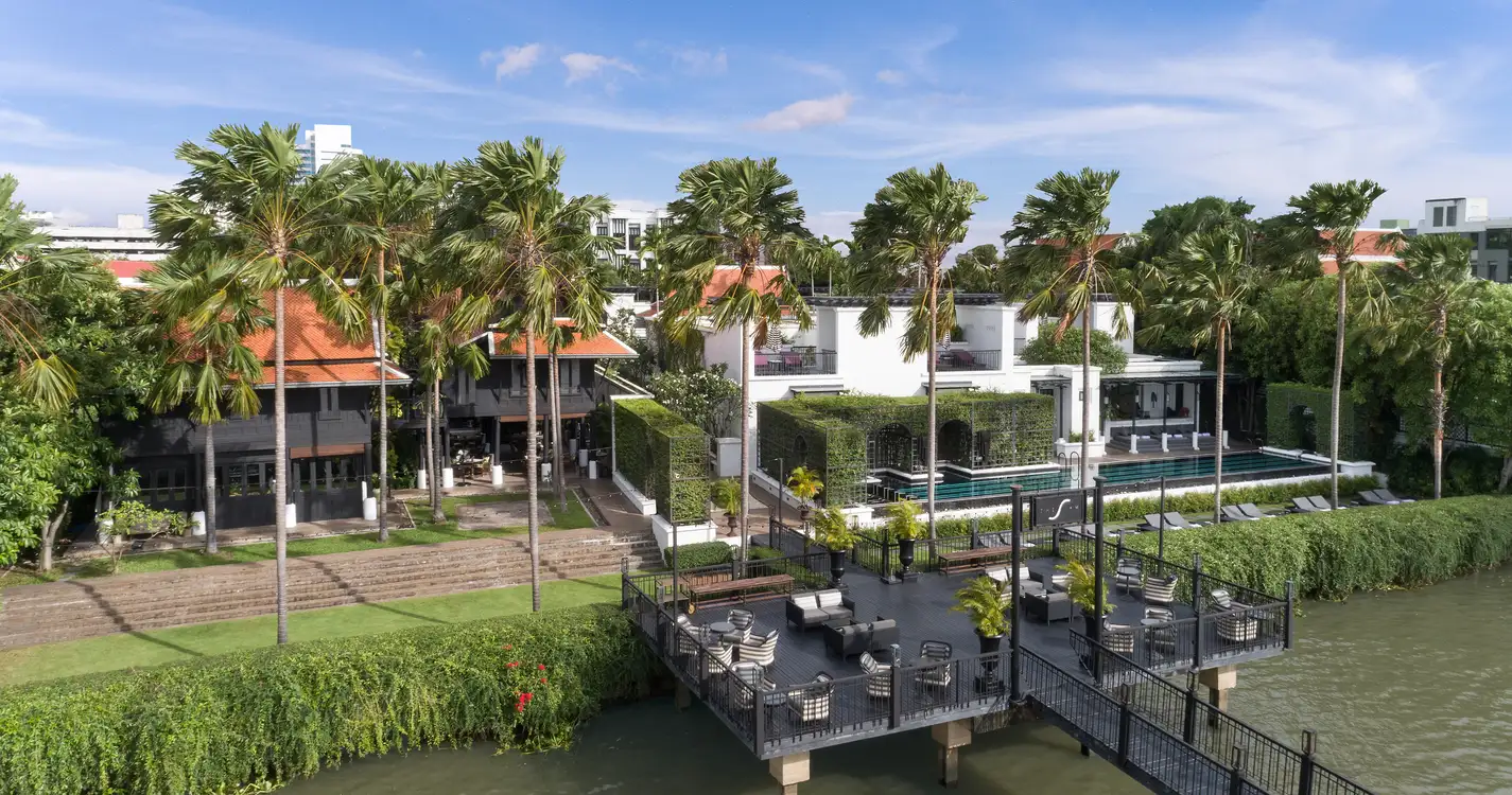 The Siam : The Siam Exterior