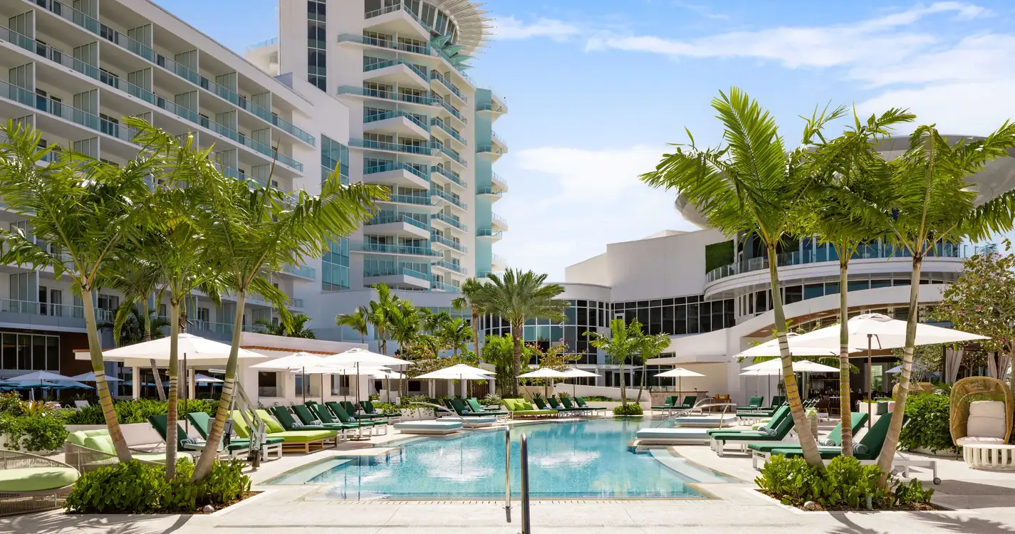 Pier Sixty Six : Pier Sixty-Six Hotel &amp; Marina - Adult Pool