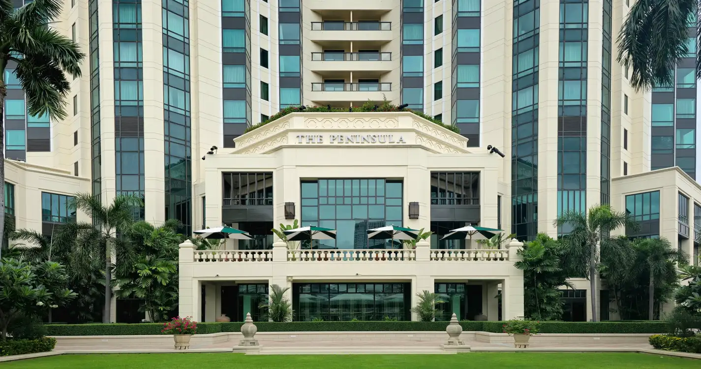 The Peninsula Bangkok : Front entrance
