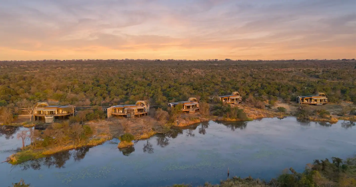 Shisaka Camp at Sandringham Private Game Reserve : View of the Suites and Setting 