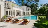 Villa Tamarindo : Swimming Pool and Exterior