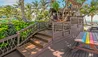 Coconut Bay Beach Resort & Spa : JerkTreehouse