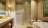 Sani Club : Deluxe Double Room - Bathroom 