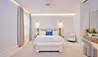 Calabash Cove Resort & Spa : Superior Deluxe Suite Bedroom 