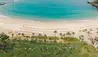 Mauna Kea Beach Hotel, Autograph Collection : Lawn Daybeds