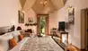 Uga Halloowella : Suite
